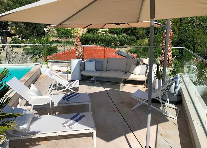 Oneum - Sol With Privat Pool شقة